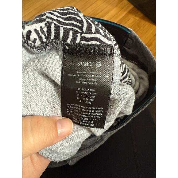 Stance shorts with. Butter blend charcoal - Picture 3 of 6